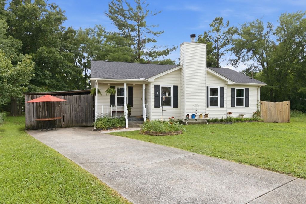 609 Eagle Ct, La Vergne