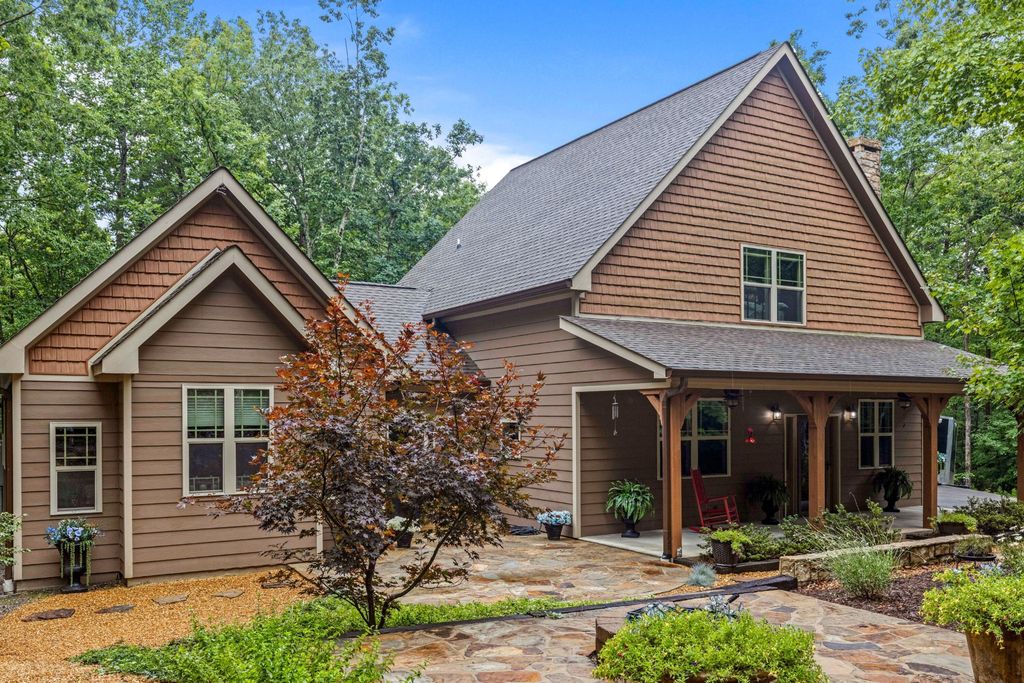 65 Eagle Bluff Road, Menlo