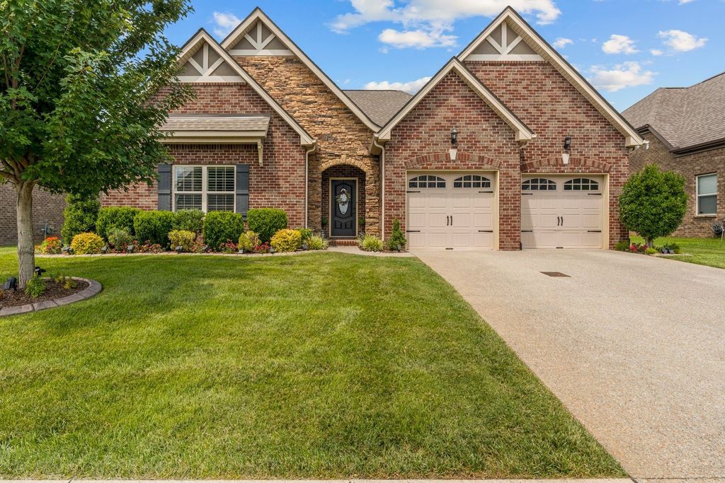 1115 Marys Pl, Lebanon