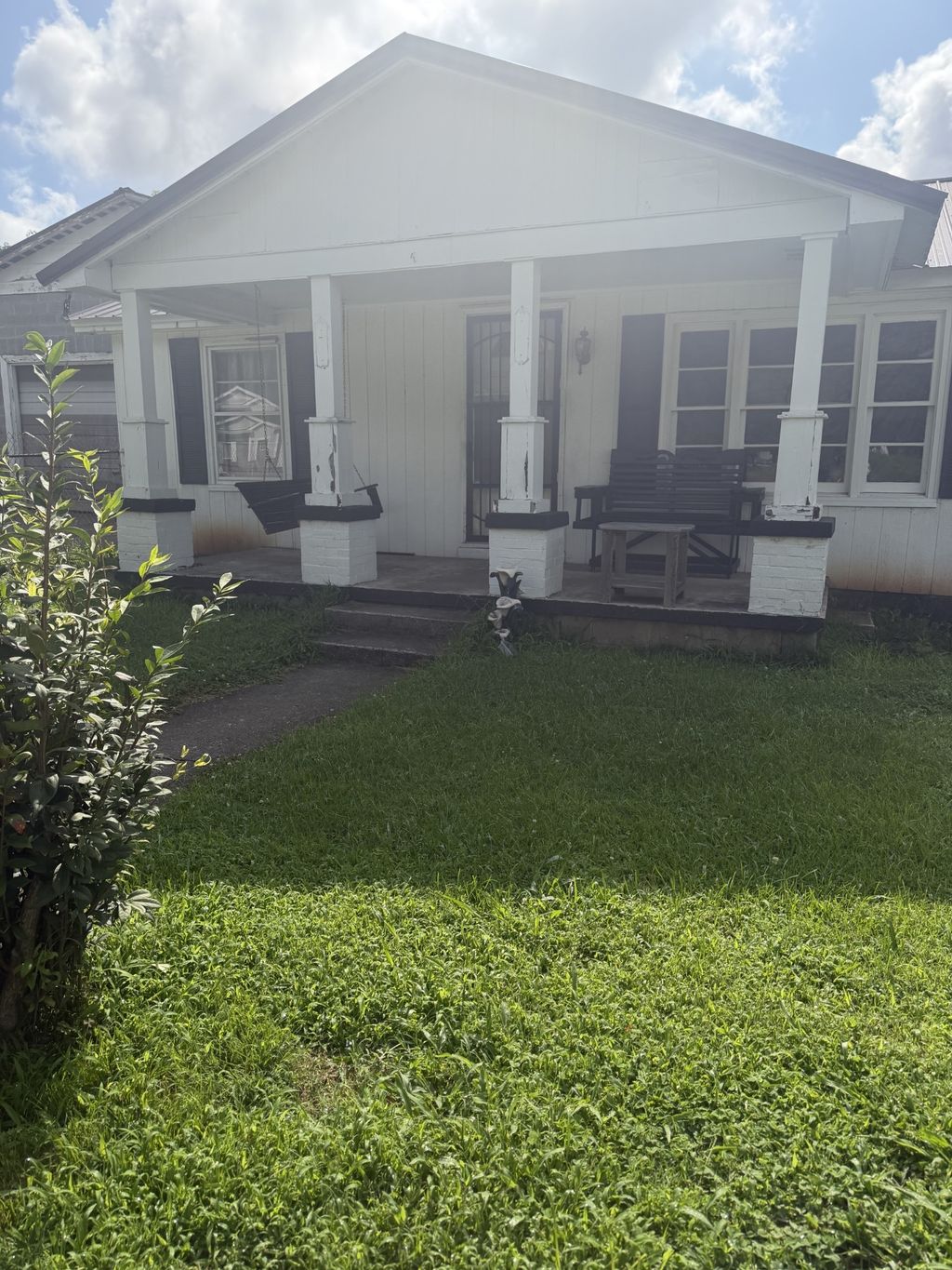 712 Fisher Ave, Smithville