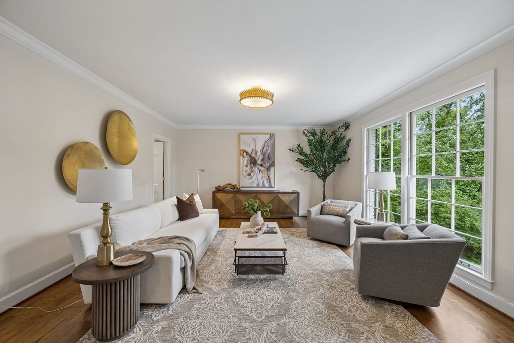 6004 Hillsboro Pike, Nashville