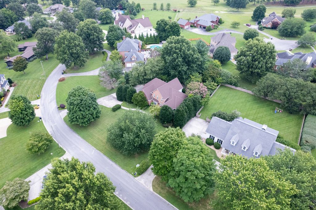 108 Fairways Blvd N, Tullahoma