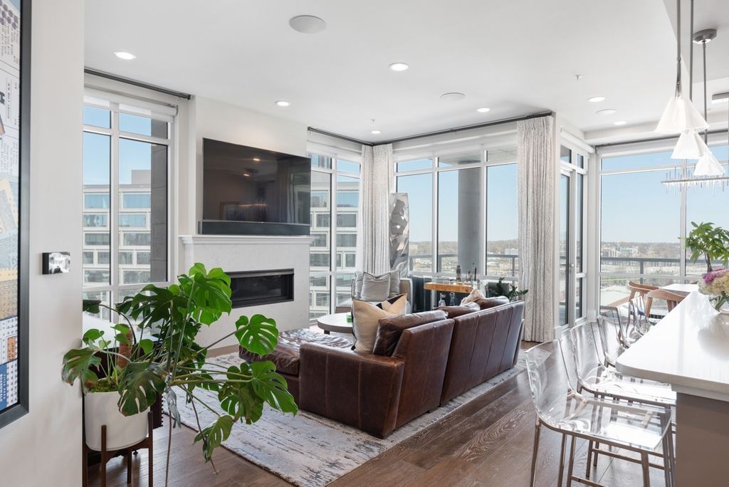 20 Rutledge St 407, Nashville