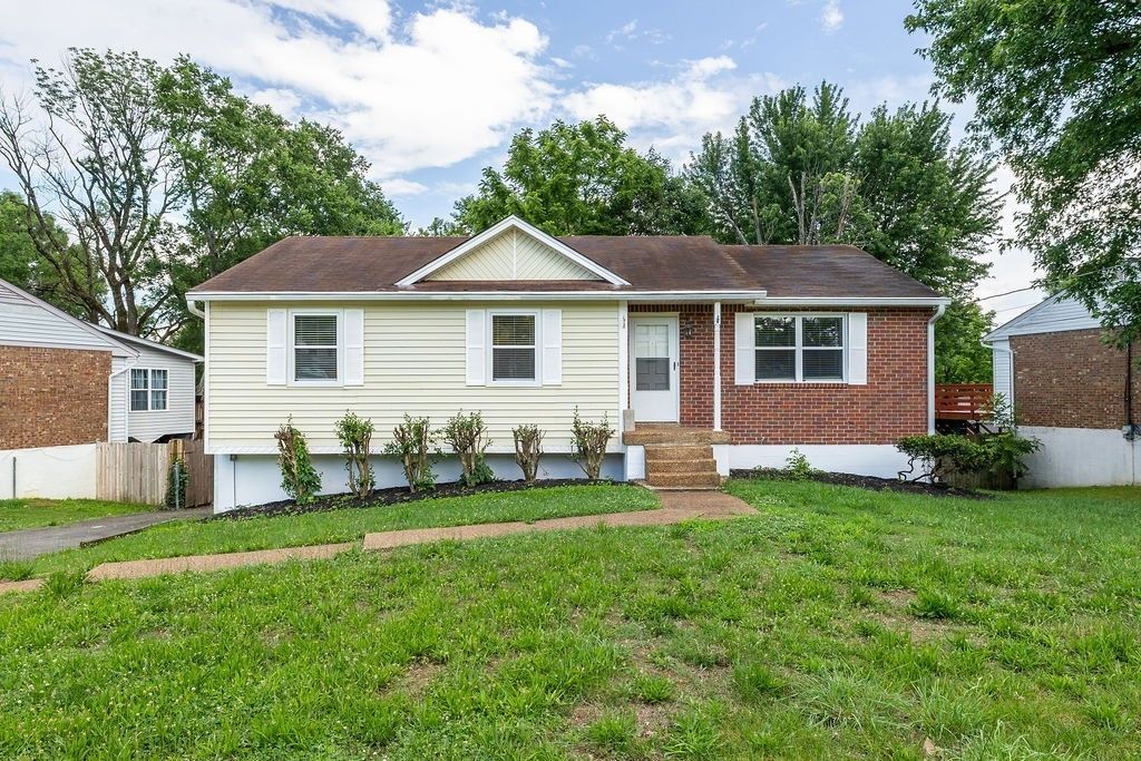 428 Sunset Dr, Mount Juliet