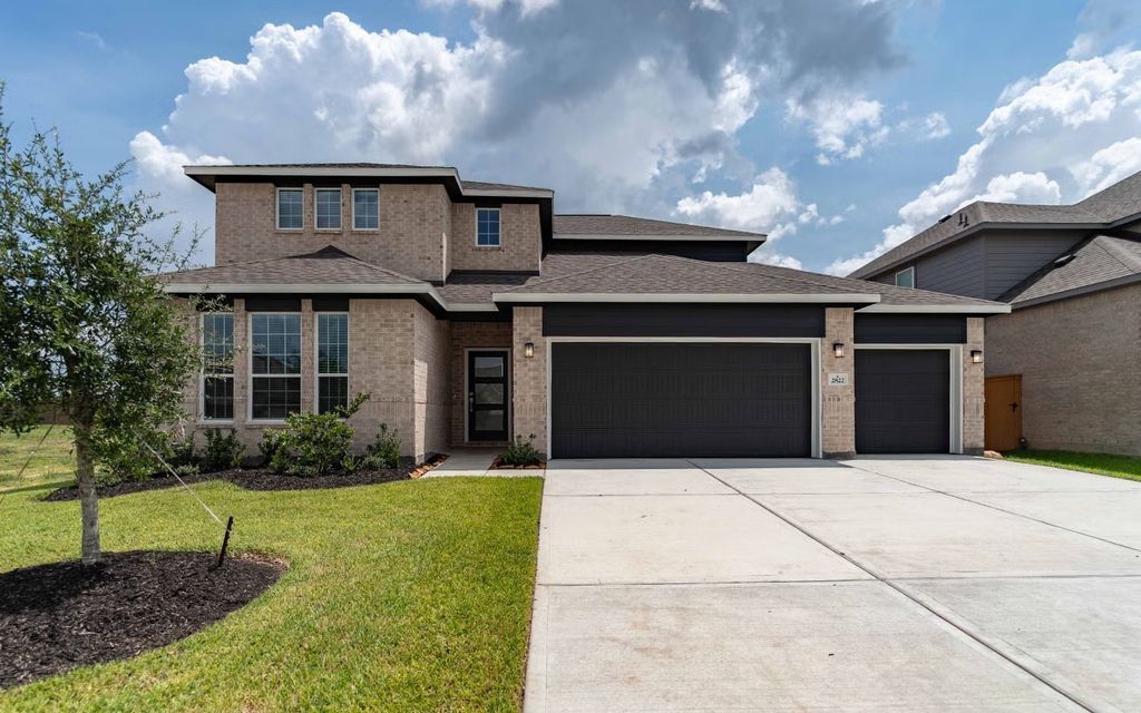 56 Bear Trace Rd, Fairview