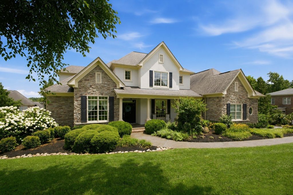 391 Childe Harolds Cir, Brentwood