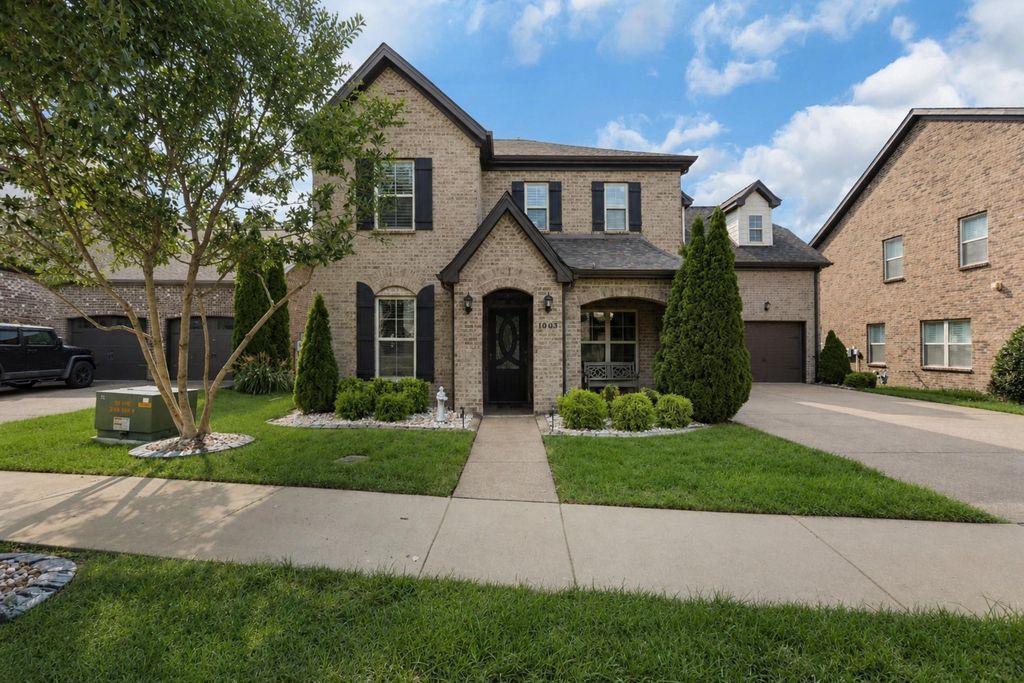 1003 Reese Dr, Franklin