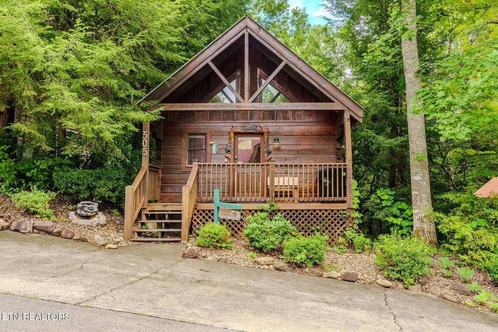 505 Hoot Owl Way, Gatlinburg