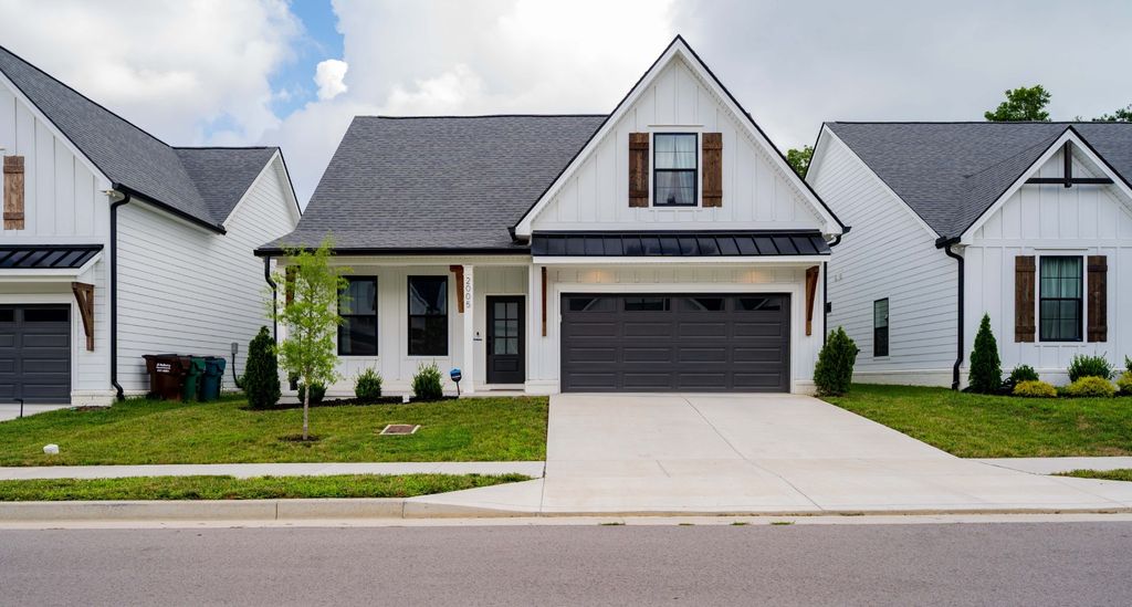 2005 Pleasant Cv, Nashville