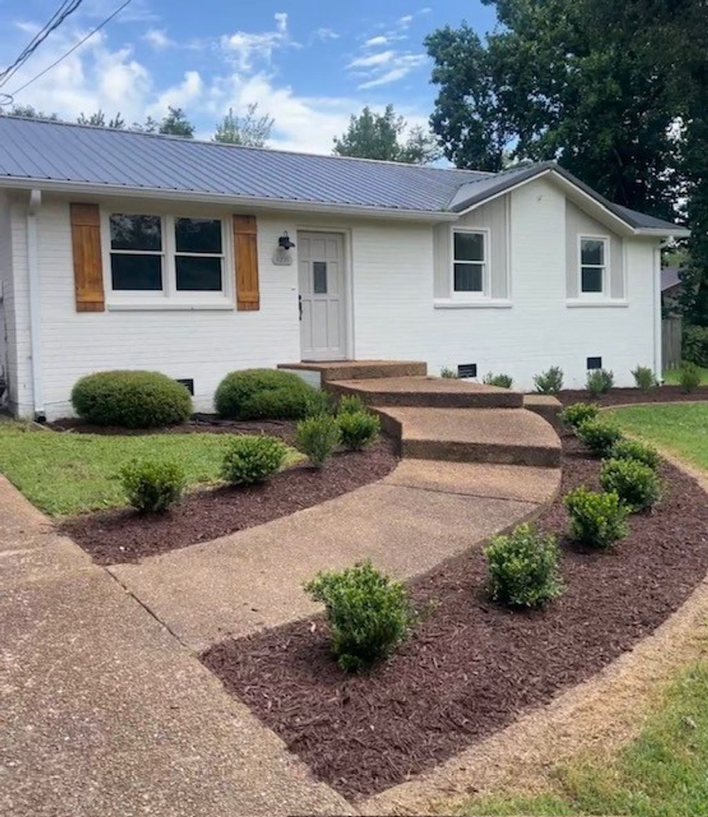 7211 Dianne Dr, Fairview