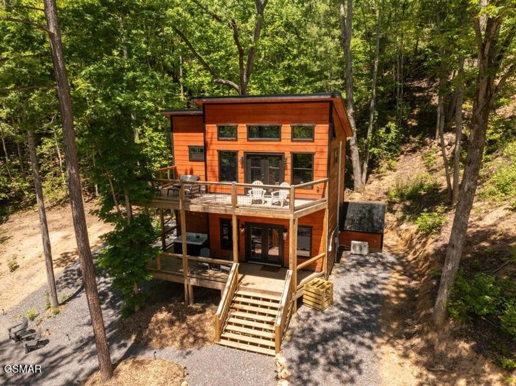 2672 Sulpher Springs Road, Sevierville