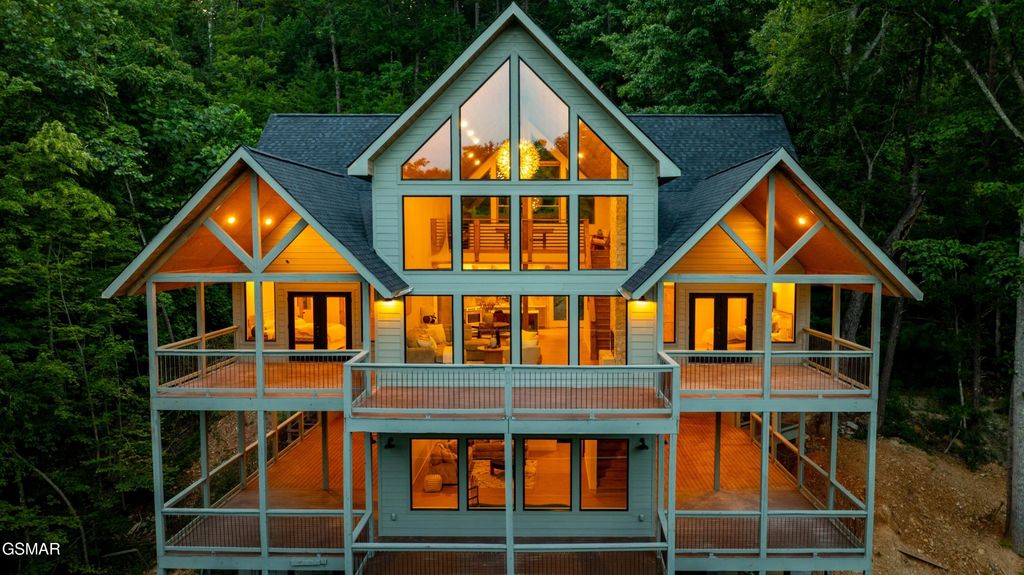 3047 Redtail Road, Sevierville