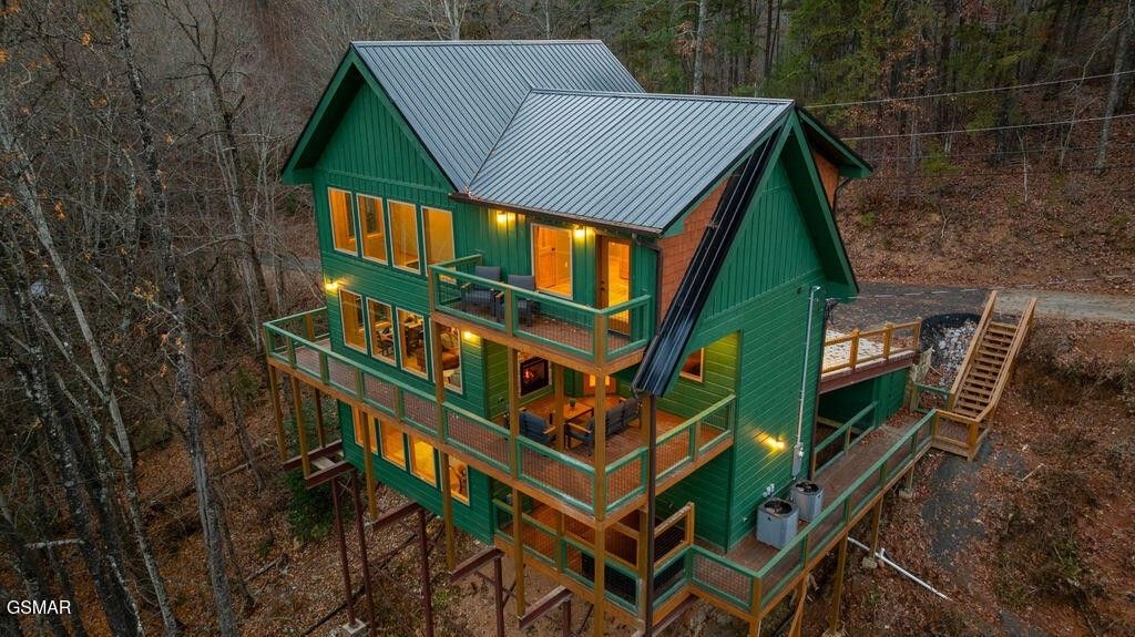 1857 Beach Front Drive, Sevierville
