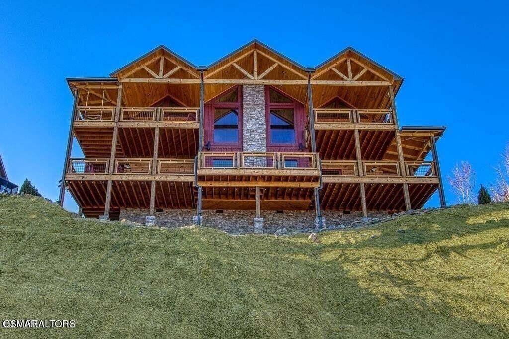 658 Wiley Oakley Drive, Gatlinburg