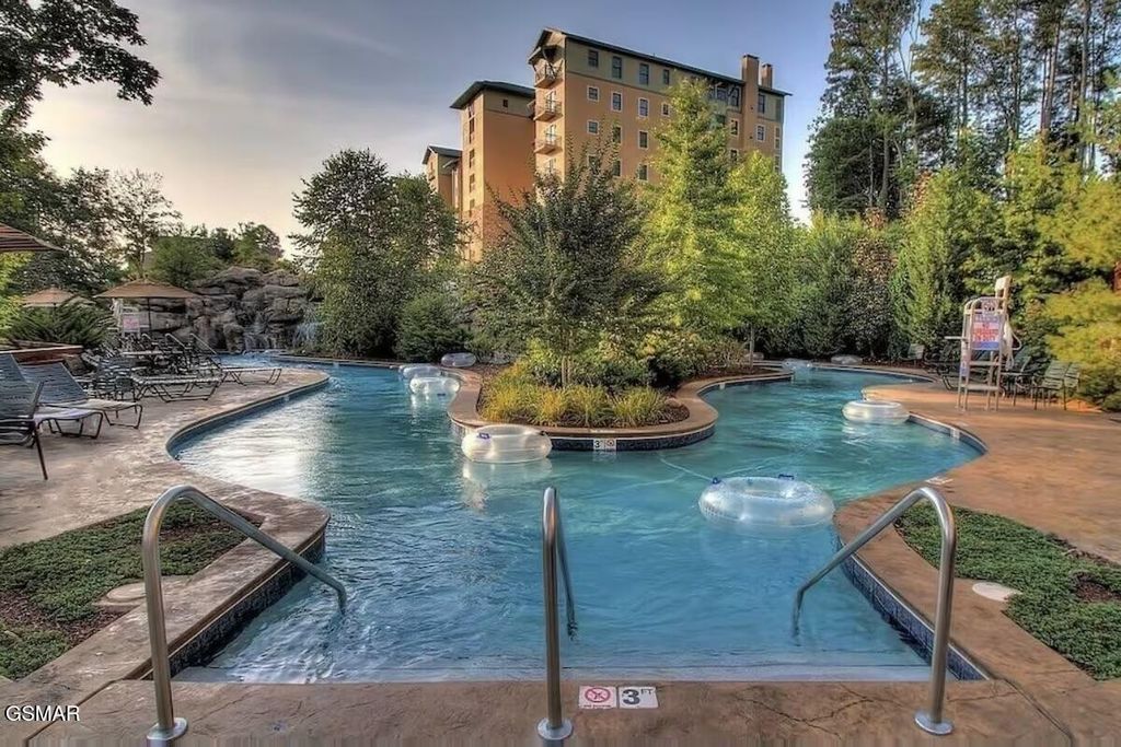 212 Dollywood Lane 164, Pigeon Forge