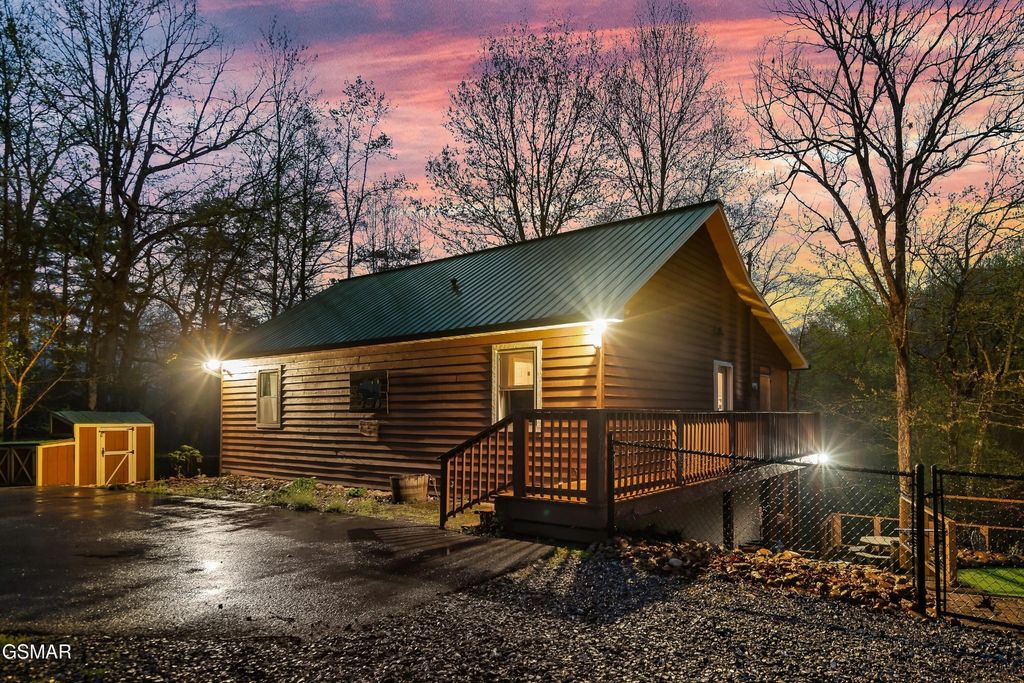 1544 Deer Browse Way, Sevierville