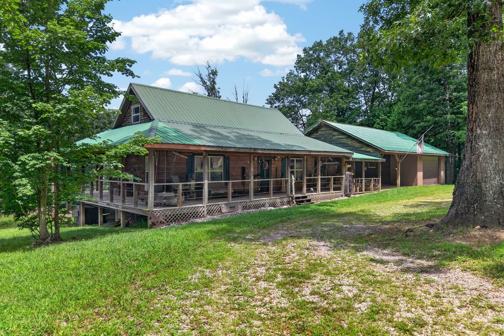 513 Valley Ridge Rd, Jamestown