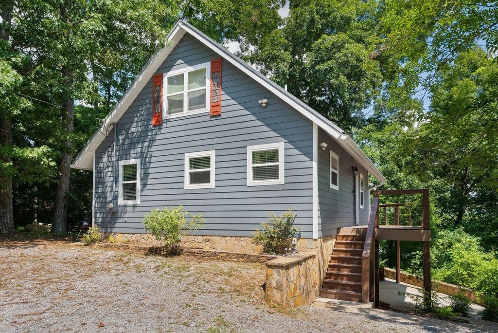 357 Russell Lane, Decatur