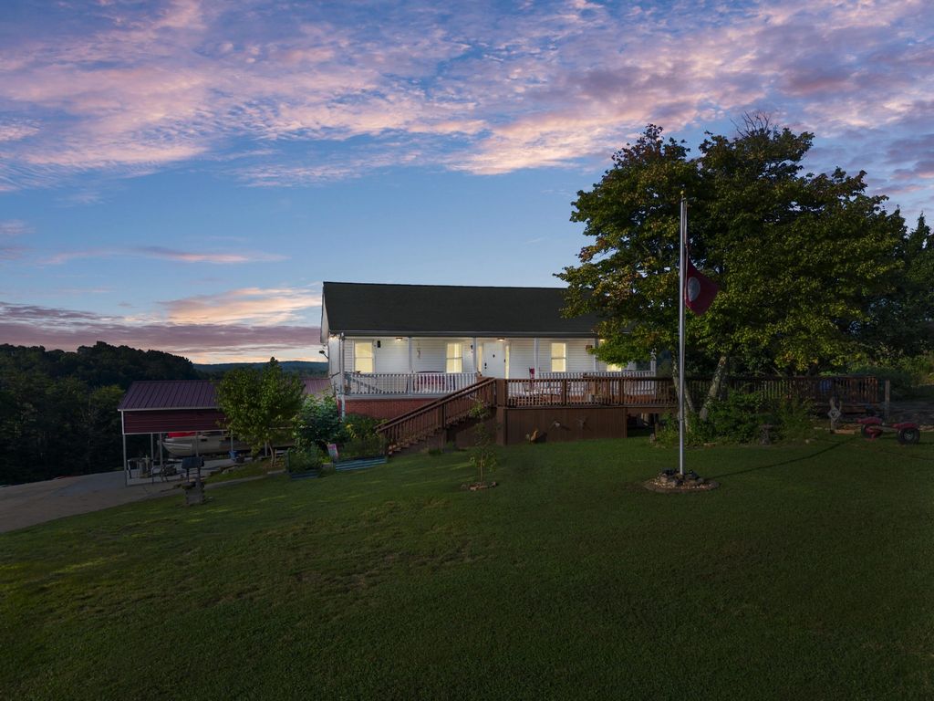 351 Green Road, Graysville