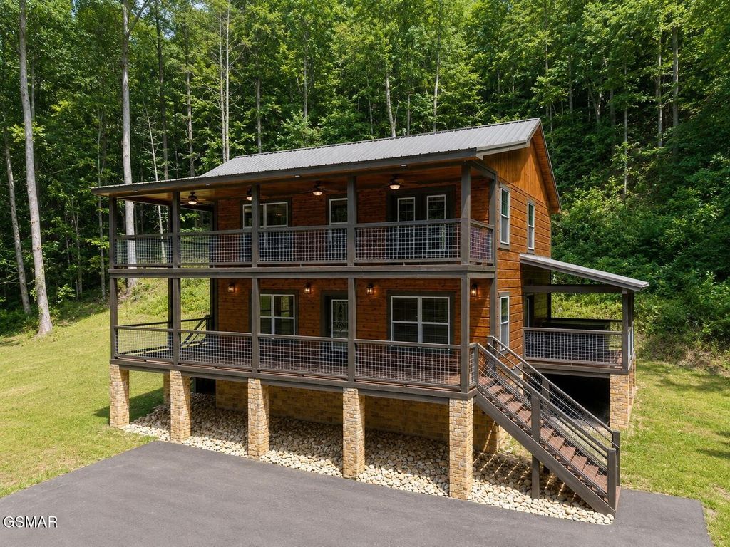 3066 N Clear Fork Road, Sevierville