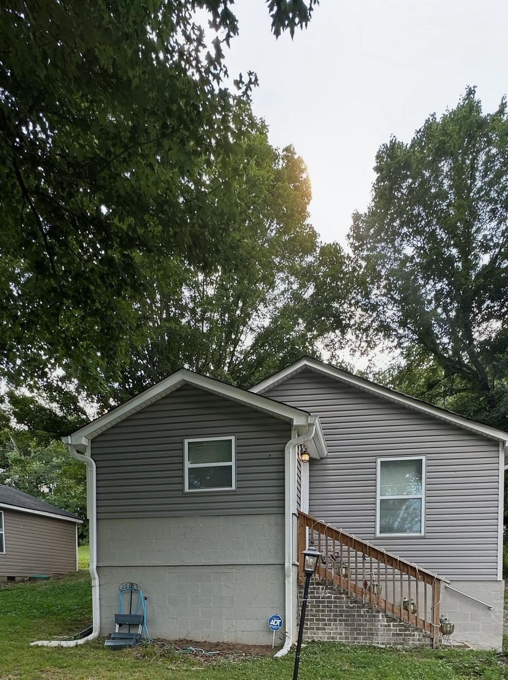 2226 Buchanan Road Se, Cleveland