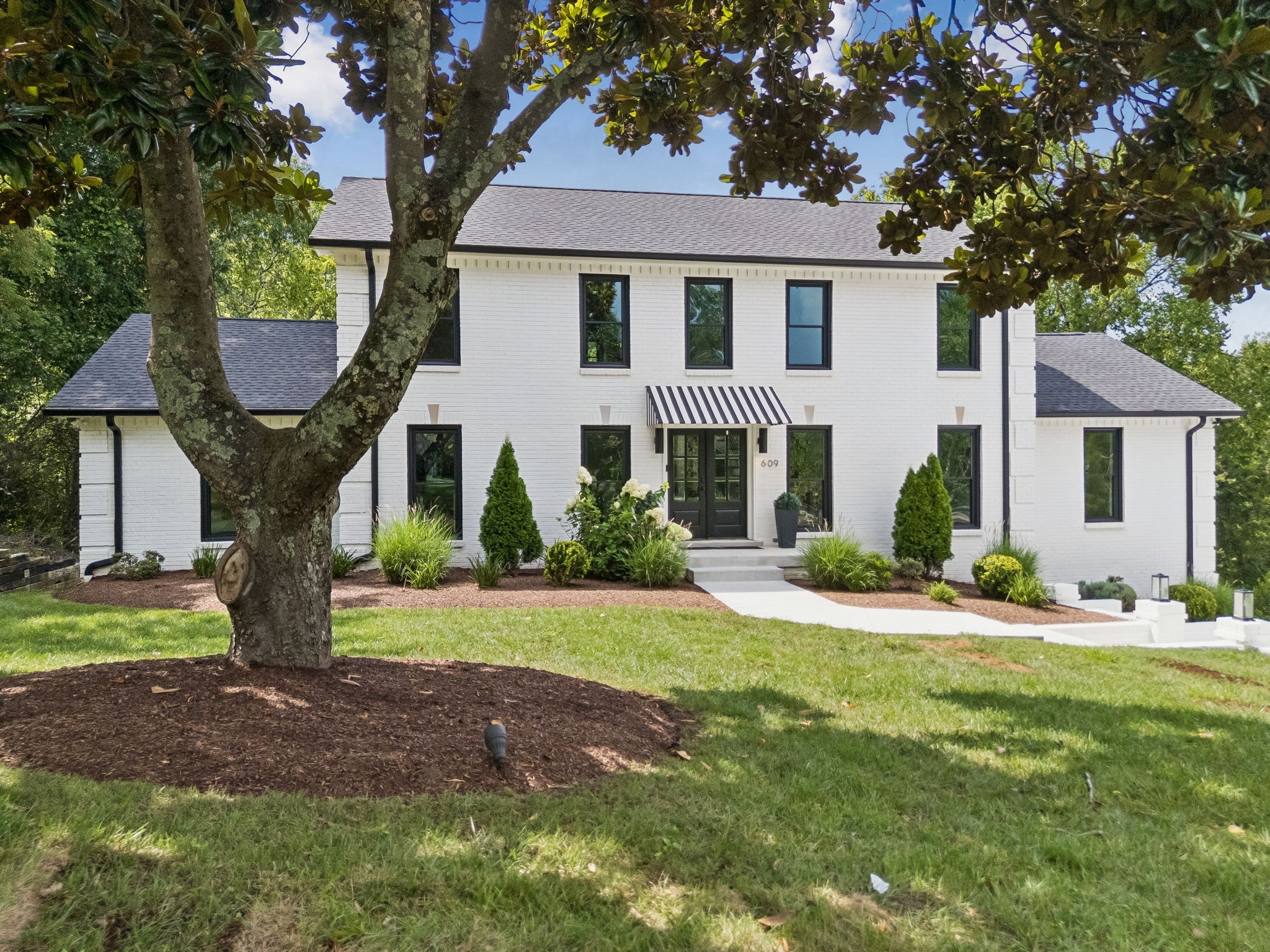 Photo of Listing #3298009