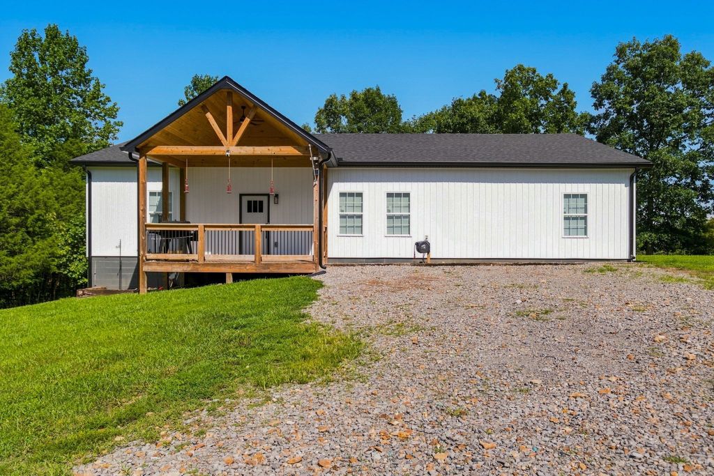 4251 Old Metal Rd, Palmyra