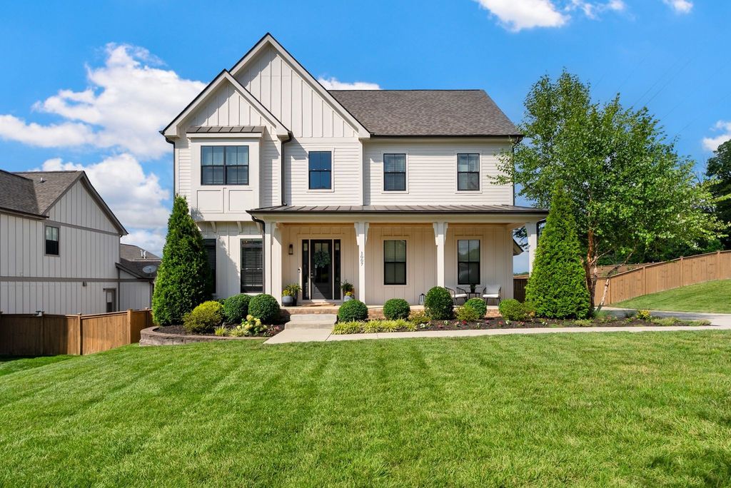 1007 Cabell Dr, Franklin