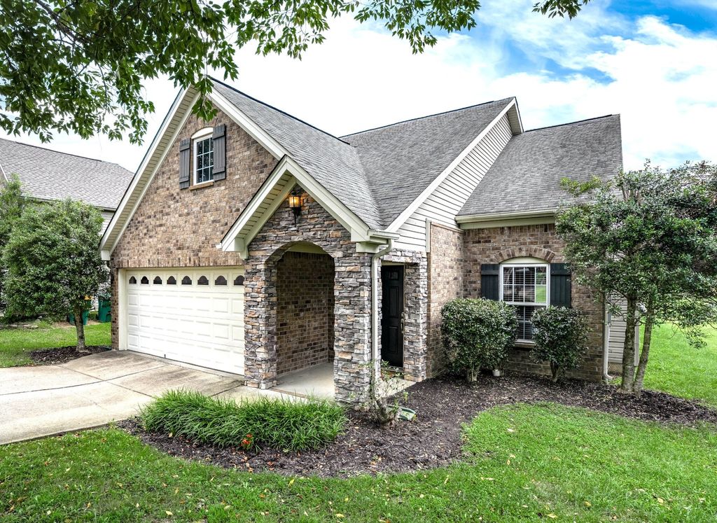 2005 Mccrory Pl, Spring Hill