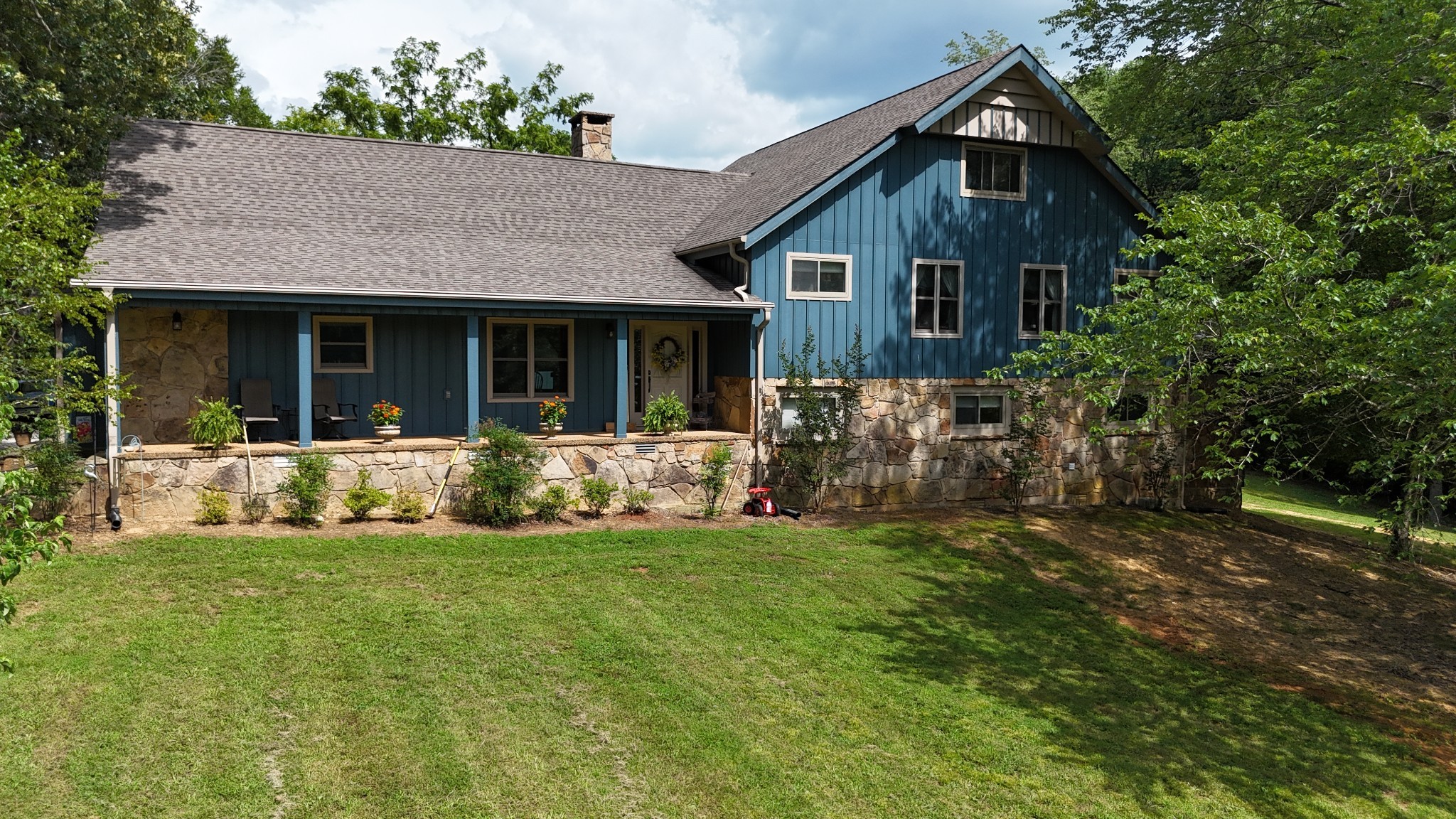 Photo for MLS 3298138 in 612 Francis Ferry Rd McMinnville, TN - 37110