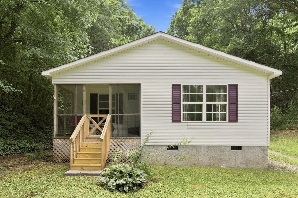 220 Hicks Circle, Decatur