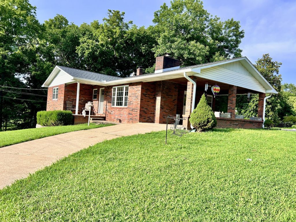 111 Gus Wallace Rd, Bumpus Mills