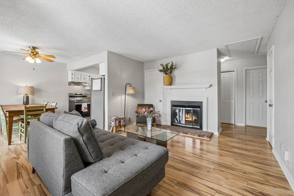 5815 Brentwood Trce, Brentwood