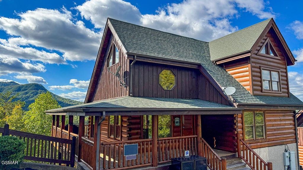 1352 Timberwolf Way, Sevierville