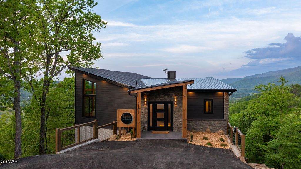 3201 Grouse Ridge Lane, Sevierville