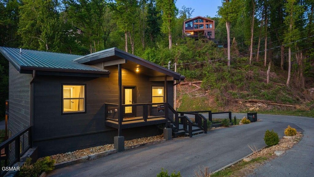 612 Sunset Lane, Gatlinburg