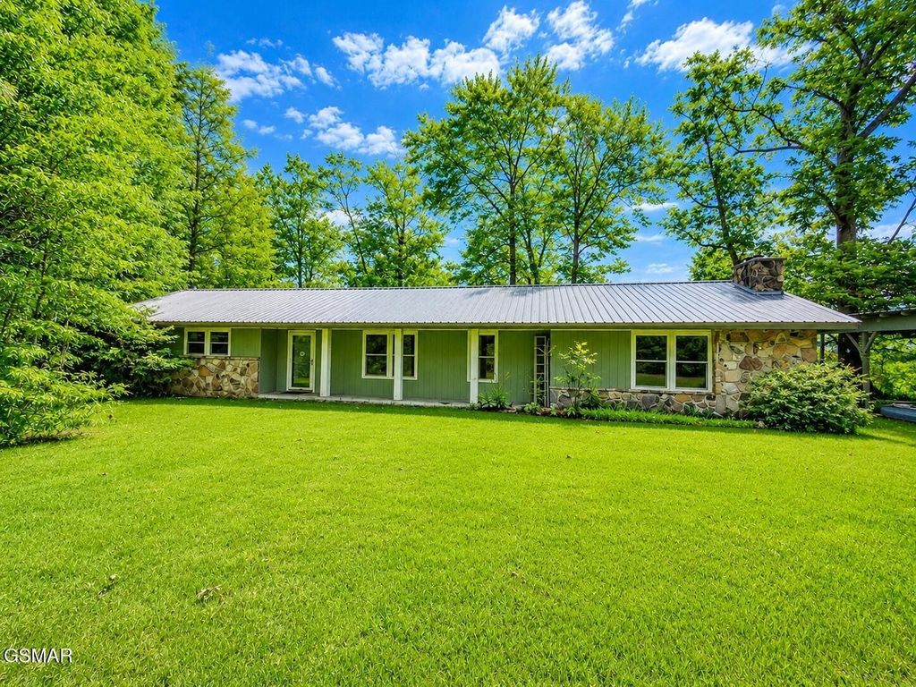 505 Crest Road, Gatlinburg