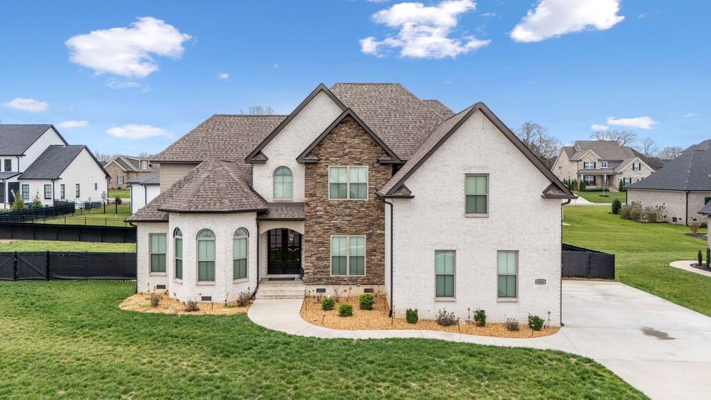 626 Reichert Ct, Murfreesboro