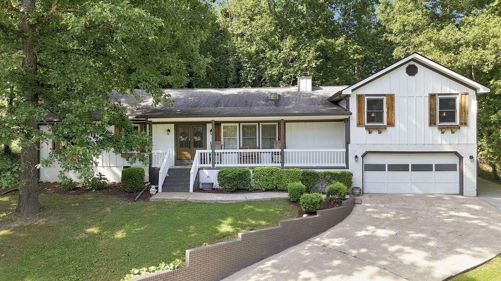 9302 Rockshire Lane, Chattanooga