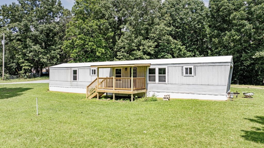 240 Sundance Drive, Evensville