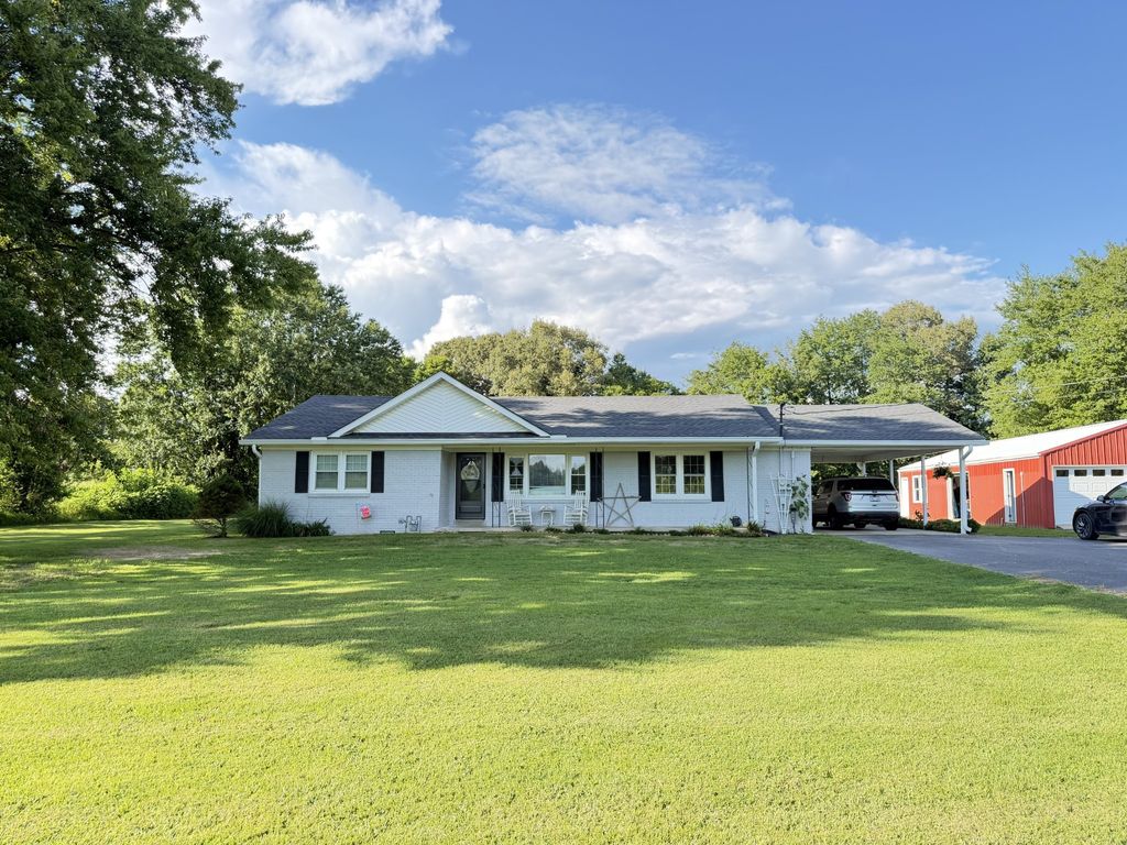 1355 State Route 70 E, Drakesboro