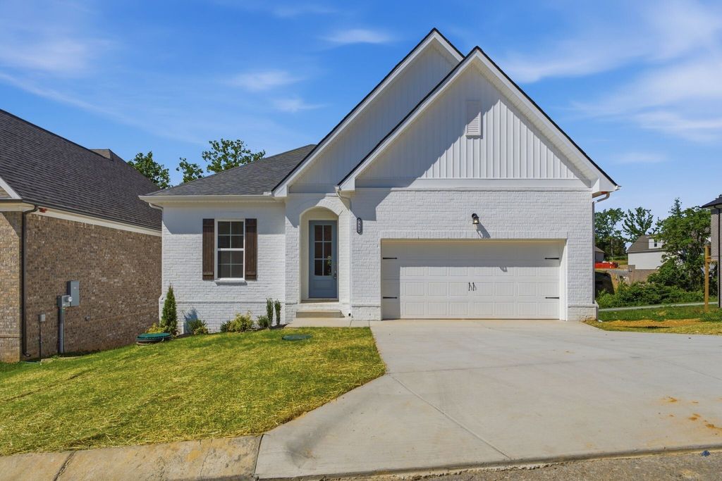 977 Hunters Lane, Springfield