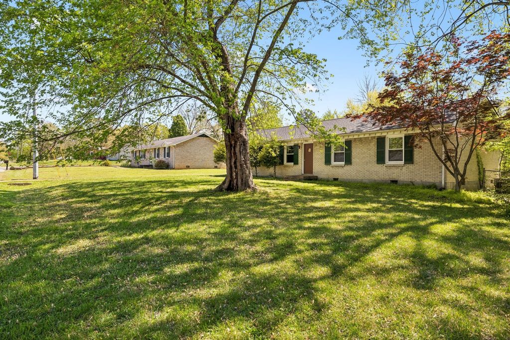 248 Pine Mountain Rd, Clarksville
