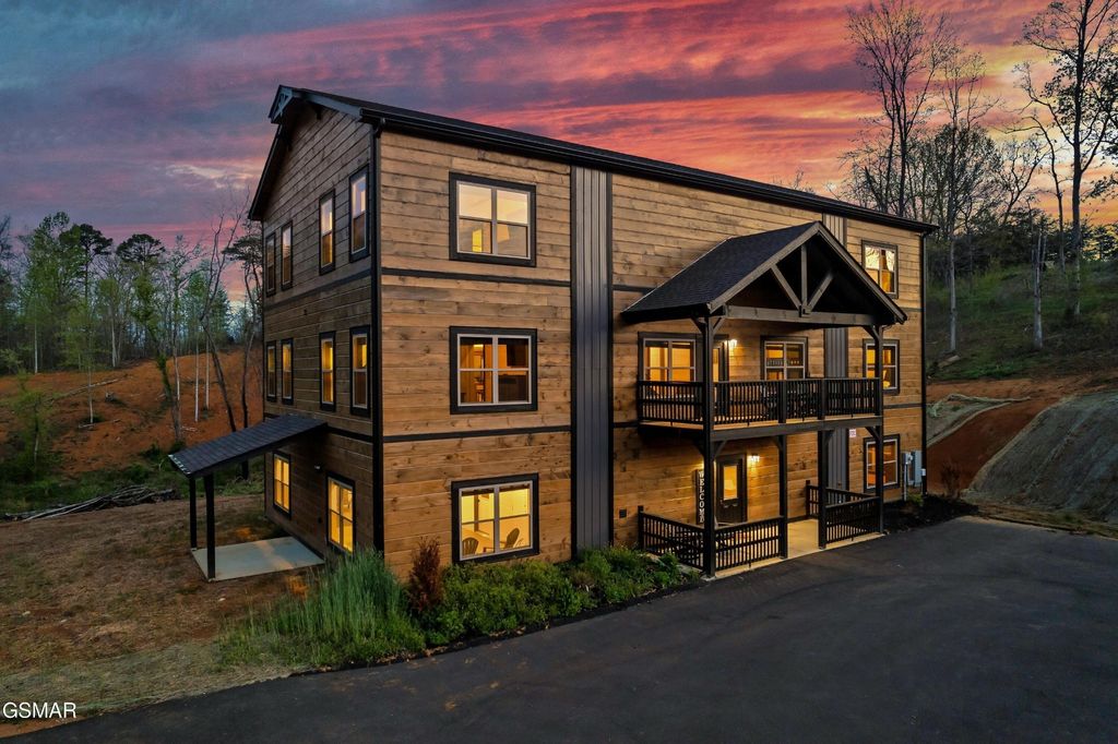 204 Lily Jo Way, Sevierville