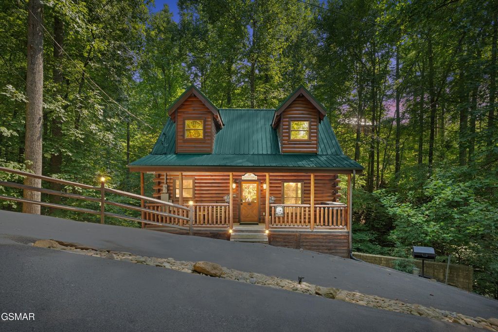 1314 Indian Court, Sevierville