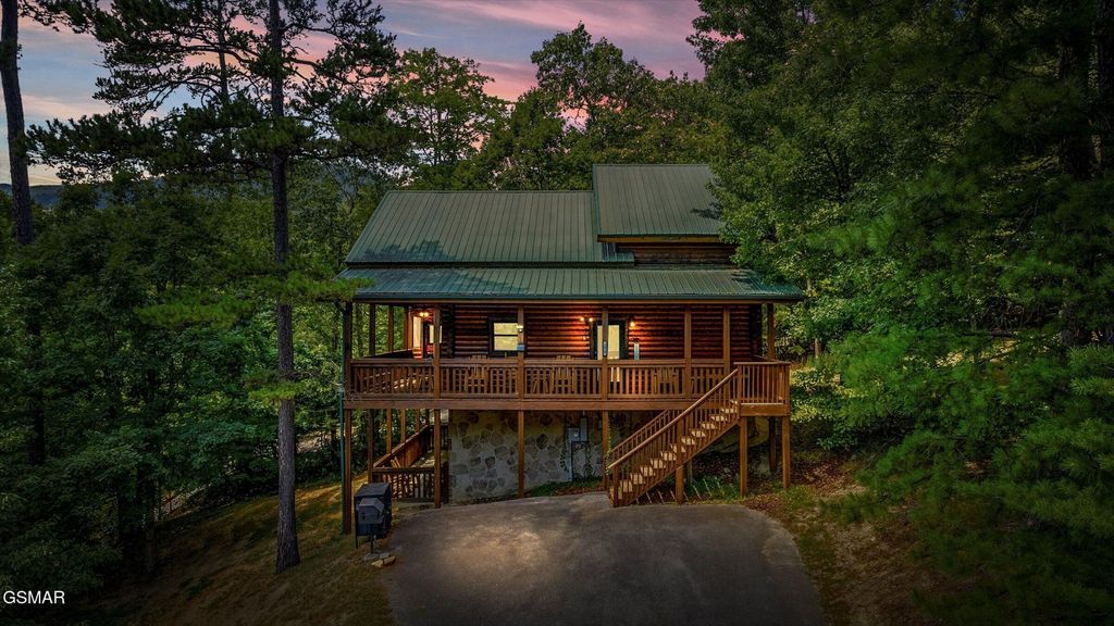 2828 Ridge Creek Circle, Sevierville