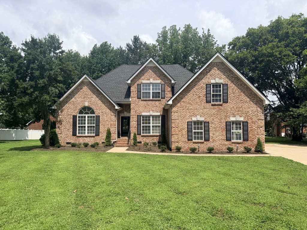 1005 Ithaca St, Murfreesboro