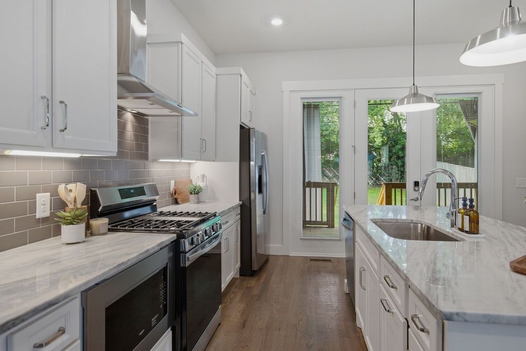 1610 Essex Ave, Nashville