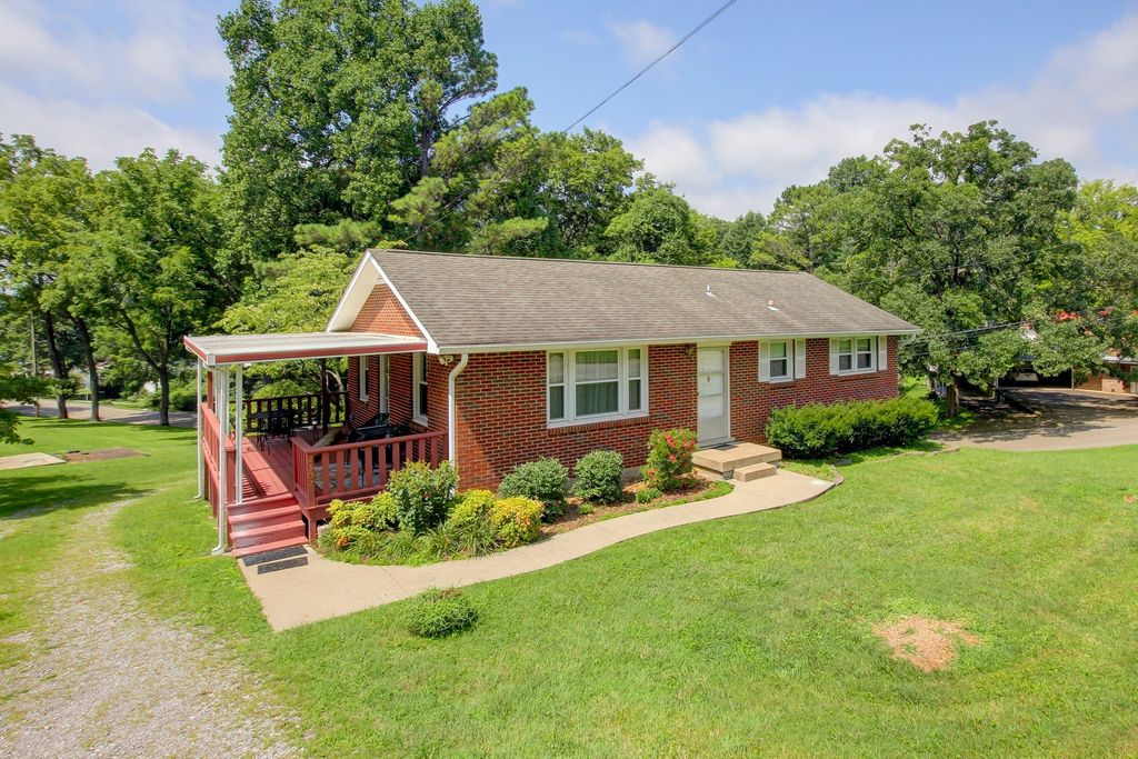 2302 Old Ashland City Rd, Clarksville