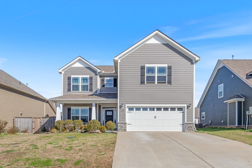 5015 Bobo Ct, Fairview